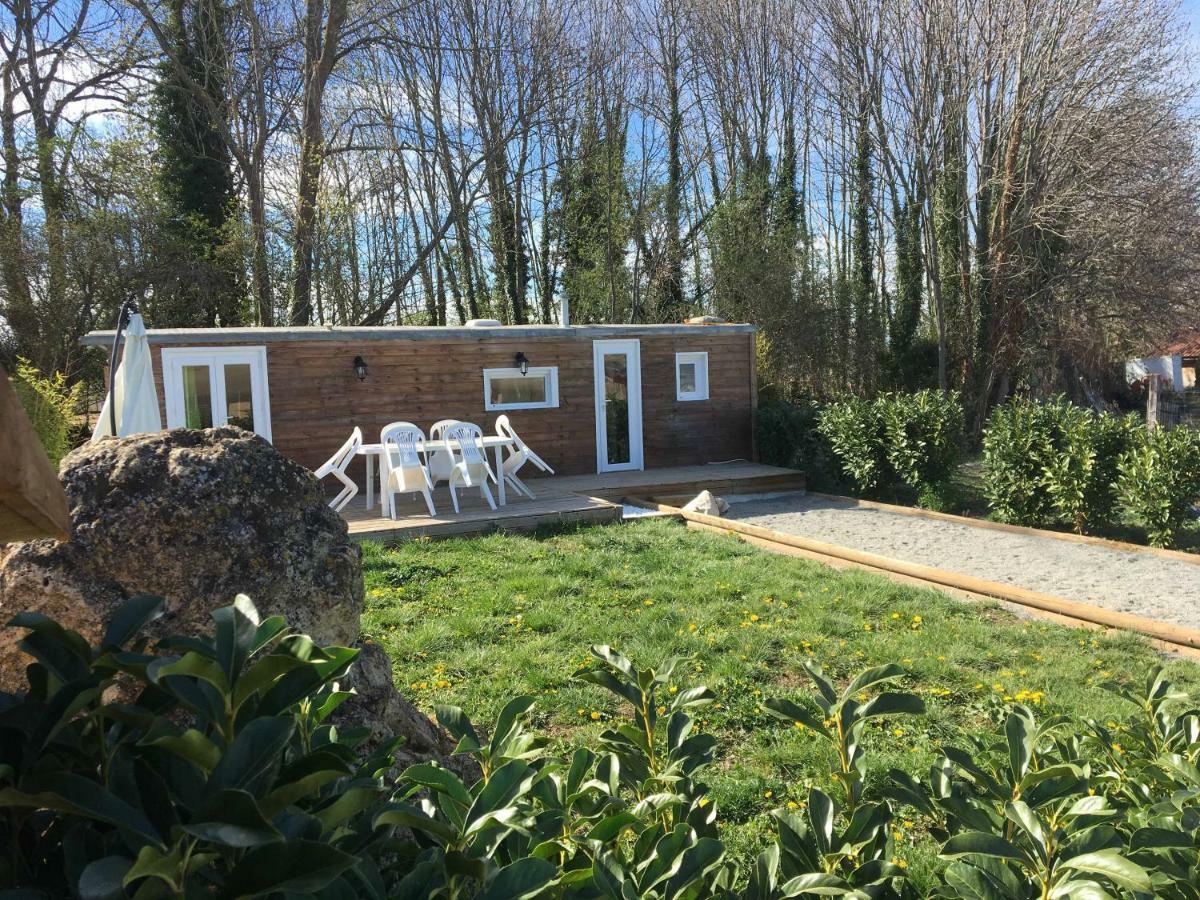 Chevrerie Des Oliviers Vila Saint-Georges-sur-Allier Exterior foto