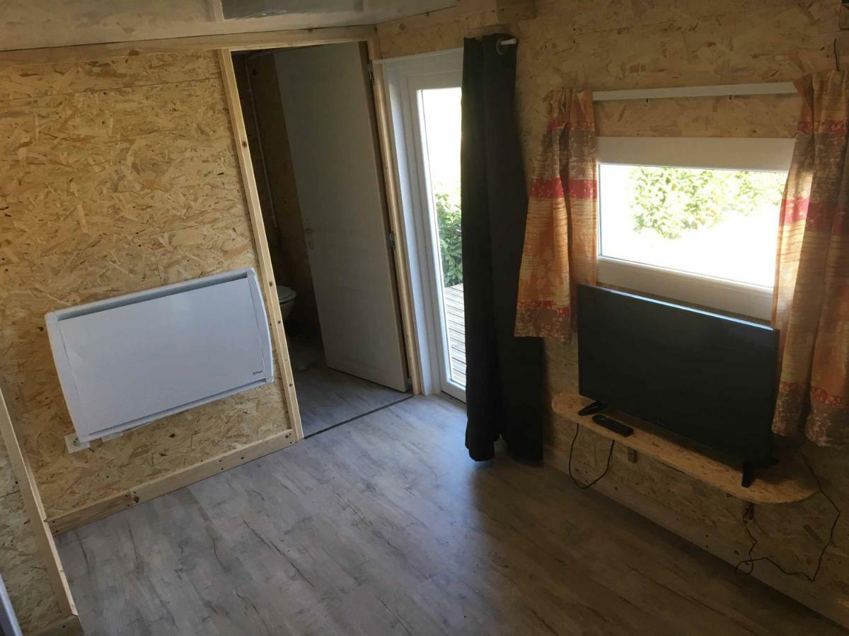 Chevrerie Des Oliviers Vila Saint-Georges-sur-Allier Exterior foto
